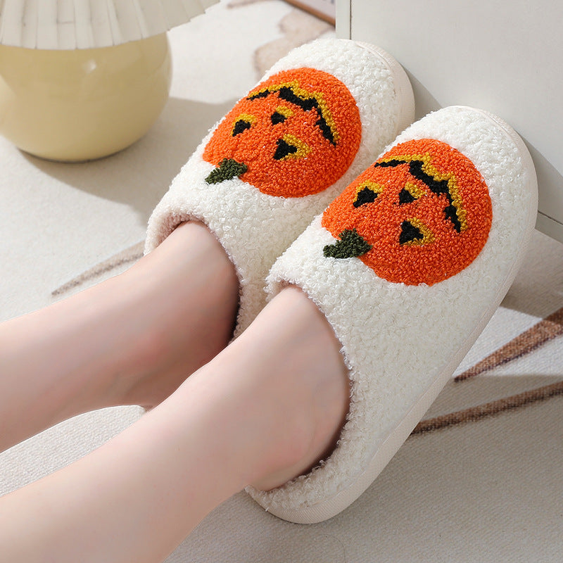 "Cozy Cartoon Pumpkin Slippers for Couples - Perfect Warm Indoor House Shoes for Halloween!"